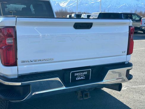 Used 2024 Chevrolet Silverado 3500 LT w/ Convenience Package image 13