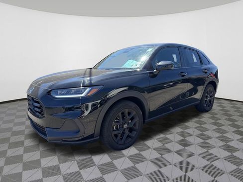 Used 2025 Honda HR-V Sport image 3