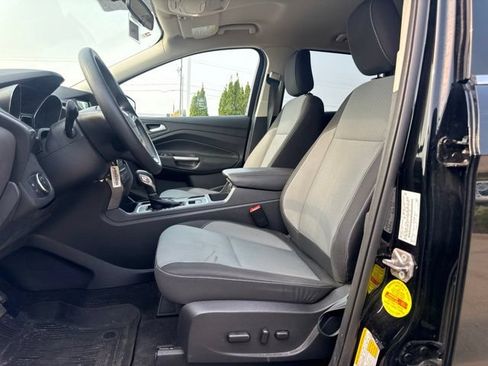 Used 2018 Ford Escape SE w/ SE Sync 3 Package AWD/4WD image 14