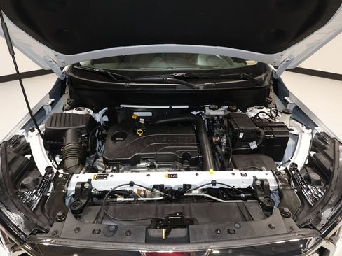 Certified 2024 GMC Terrain SLT image 31