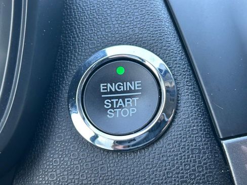 Used 2018 Ford EcoSport SE image 14