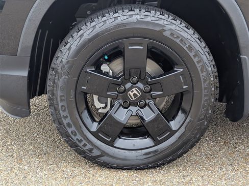 Certified 2024 Honda Ridgeline Black Edition image 11