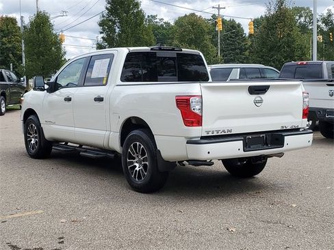 Certified 2024 Nissan Titan SV w/ SV Convenience Package image 3
