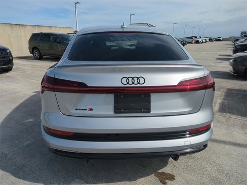 Used 2023 Audi e-tron S Premium Plus w/ Black Optic Package image 6