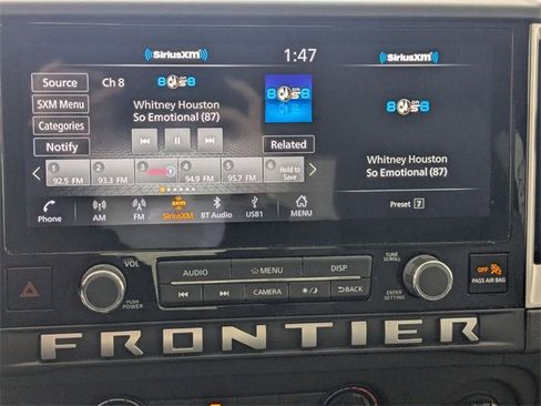 Used 2025 Nissan Frontier SV image 19