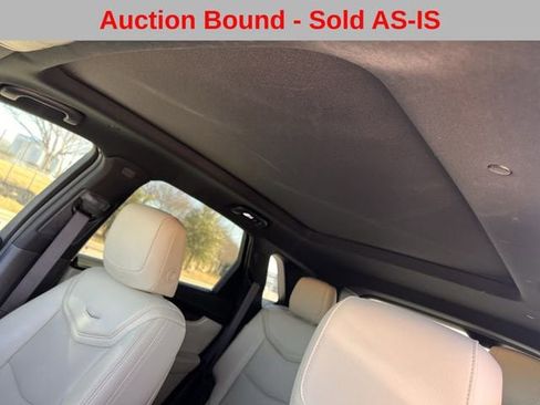 Used 2017 Cadillac XT5 Luxury w/ Driver Awareness Package image 23