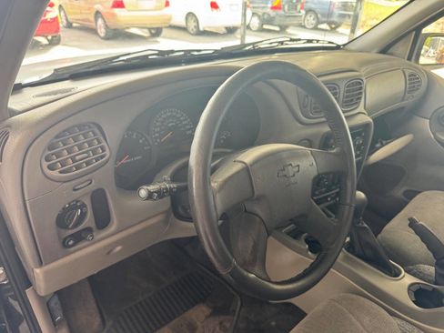 Used 2003 Chevrolet TrailBlazer LS w/ Preferred Equipment Group RWD image 13