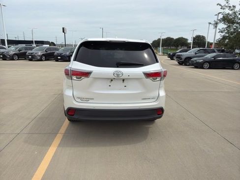 Used 2016 Toyota Highlander Limited Platinum AWD/4WD image 6