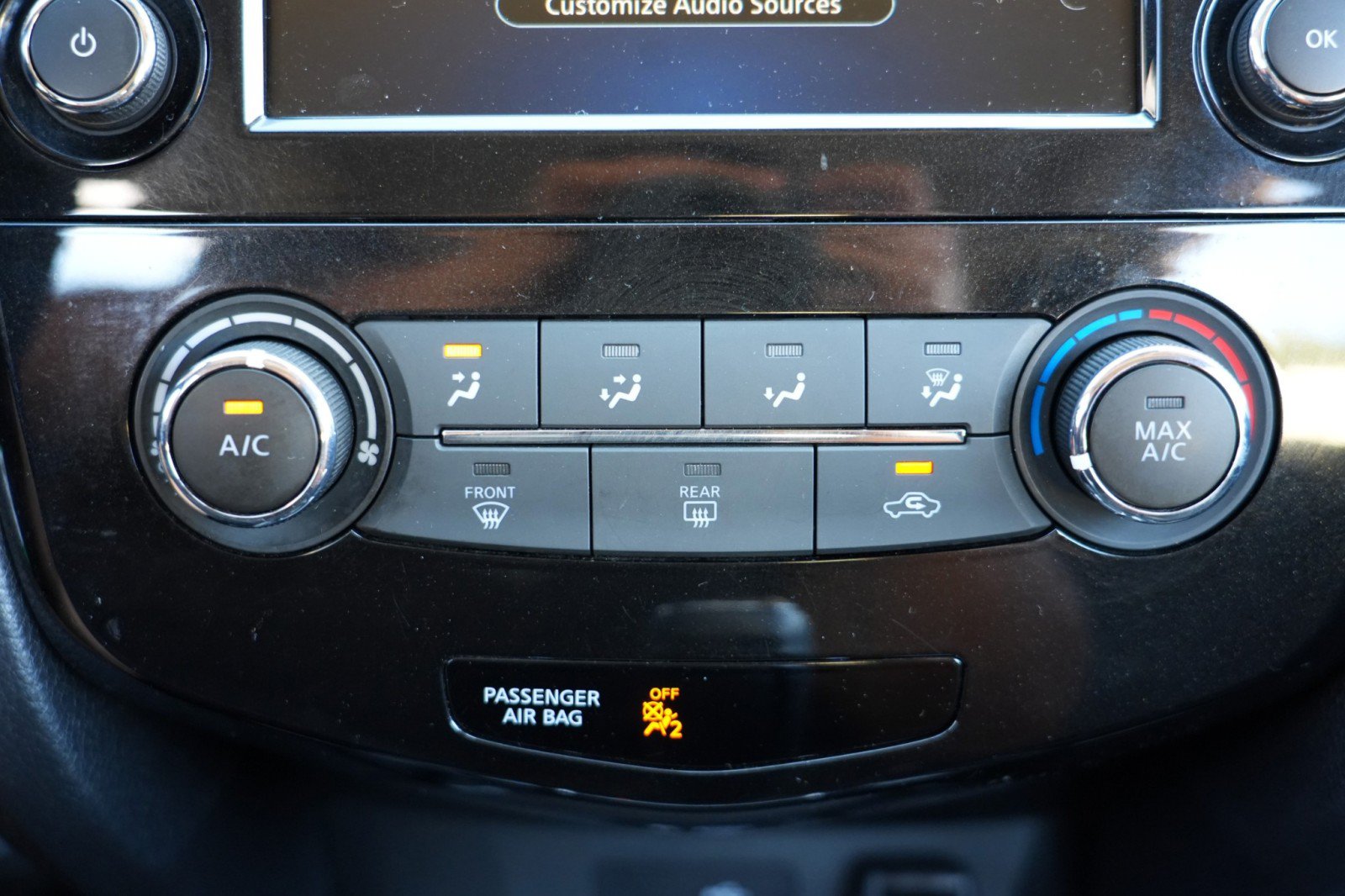 Used 2019 Nissan Rogue S FWD image 24