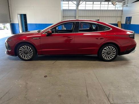 Used 2025 Hyundai Sonata SEL FWD image 6