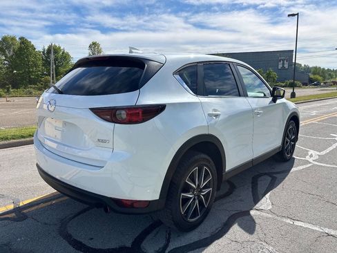 Used 2018 MAZDA CX-5 Touring w/ Preferred Equipment Package AWD/4WD image 5