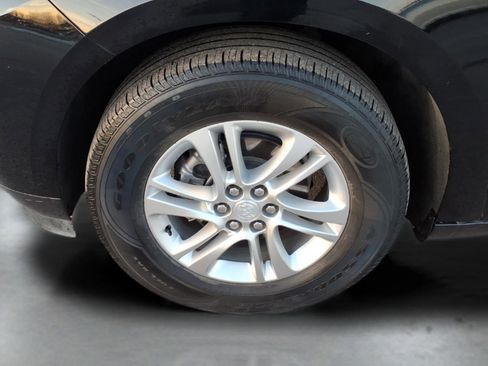 Used 2021 Buick Enclave Essence image 9