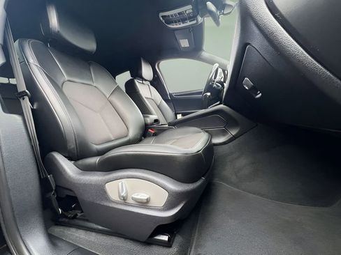 Used 2024 Porsche Macan T image 14