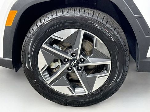 Certified 2025 Hyundai Tucson SEL image 32