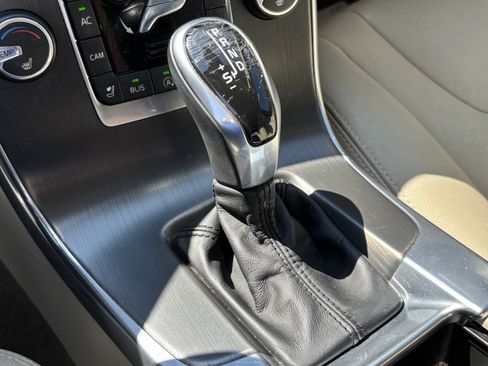 Used 2015 Volvo V60 T5 Premier Plus FWD image 26