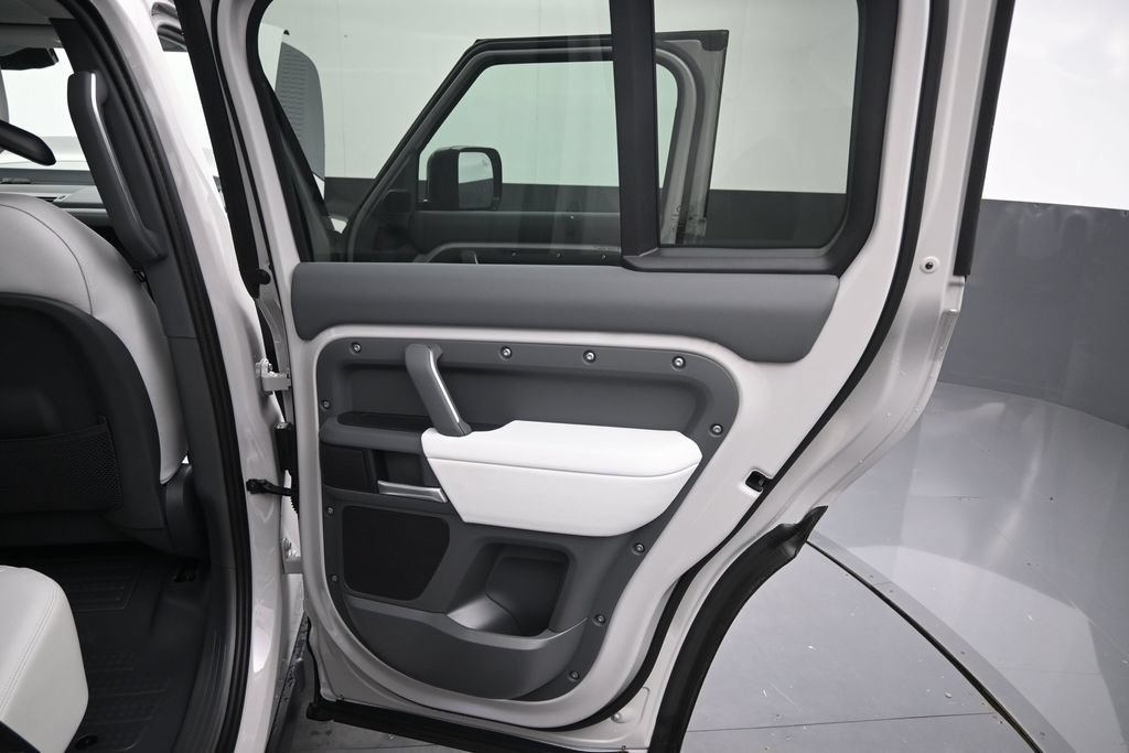 New 2026 Land Rover Defender 110 S AWD/4WD image 13
