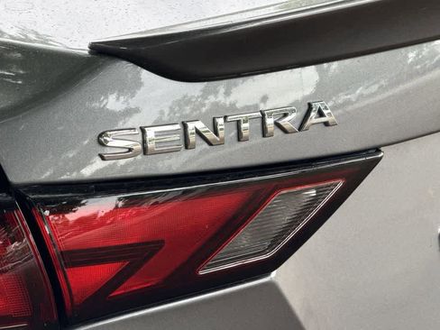 Used 2024 Nissan Sentra SR FWD image 10