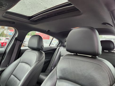 Used 2016 Chevrolet Cruze Premier FWD image 12