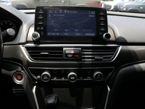 Used 2022 Honda Accord Sport image 21
