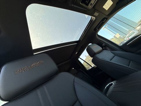New 2026 Chevrolet Tahoe High Country AWD/4WD image 12