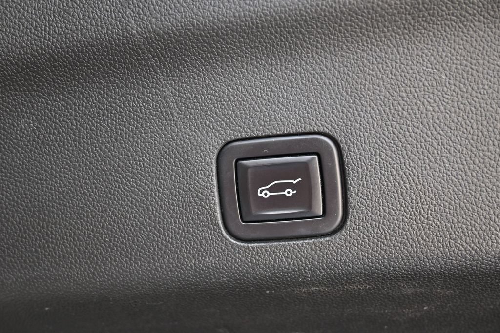 Used 2022 Chevrolet Tahoe Z71 AWD/4WD image 24
