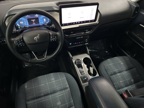 Used 2025 Ford Bronco Sport Heritage w/ Convenience Package image 13