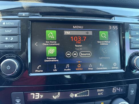 Used 2018 Nissan Rogue SV w/ Premium Package image 16