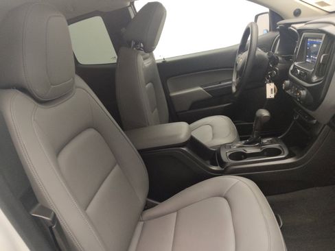 Used 2019 Chevrolet Colorado W/T RWD image 21