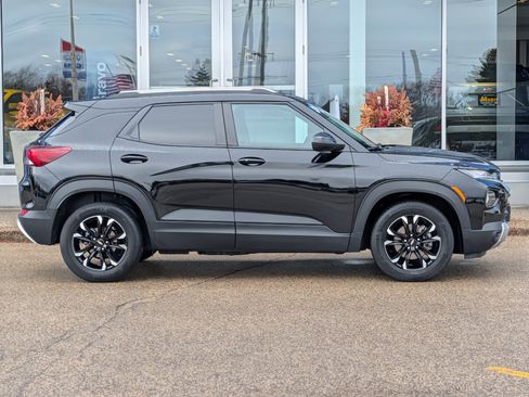 Certified 2023 Chevrolet TrailBlazer LT image 2