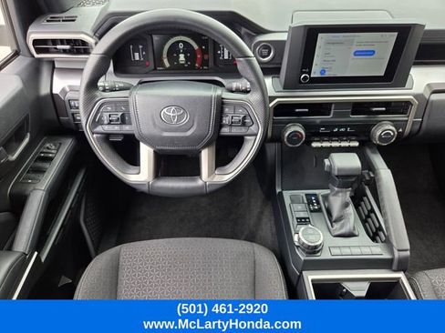 Used 2025 Toyota 4Runner SR5 AWD/4WD image 13