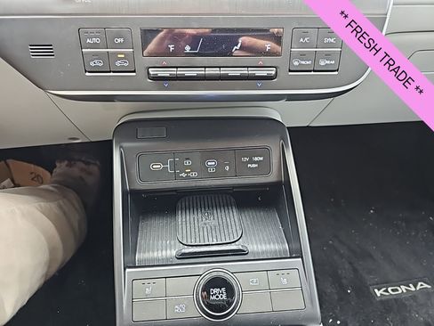 Certified 2024 Hyundai Kona SEL w/ Convenience Package image 19