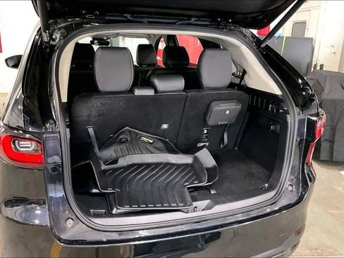 Certified 2024 MAZDA CX-90 3.3 Turbo w/ Preferred Plus AWD/4WD image 32