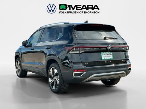 New 2025 Volkswagen Taos SE image 3