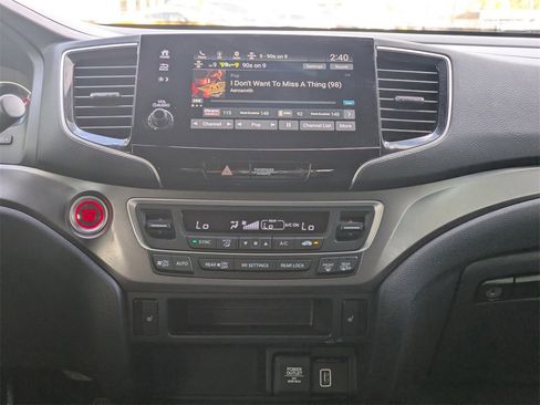 Used 2022 Honda Pilot Sport image 23