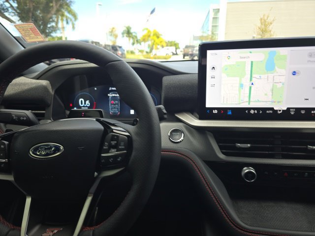 Used 2026 Ford Explorer ST RWD image 18
