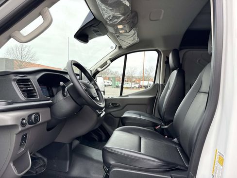 New 2026 Ford Transit 250 Low Roof w/ Load Area Protection Package RWD image 10
