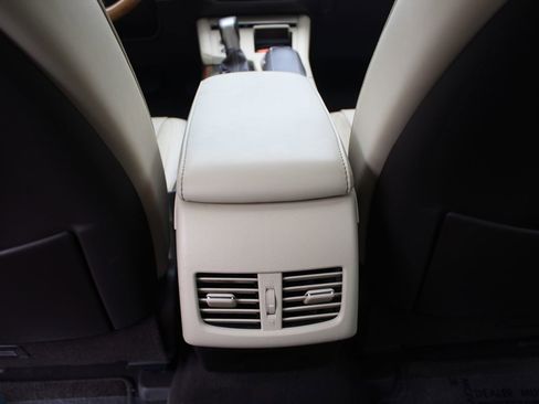 Used 2018 Lexus ES 300h image 26