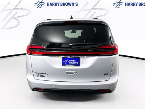 New 2026 Chrysler Pacifica Select w/ S Appearance Package image 30