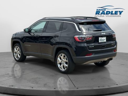 Used 2022 Jeep Compass Limited AWD/4WD image 4