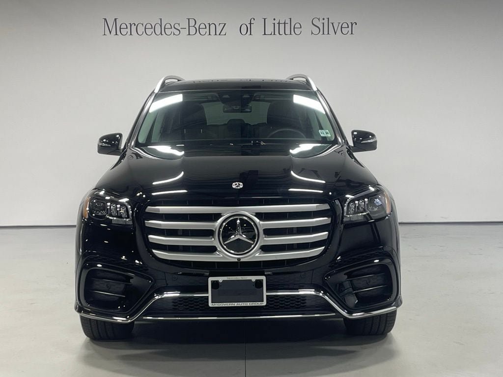 Used 2026 Mercedes-Benz GLS 450 4MATIC image 9