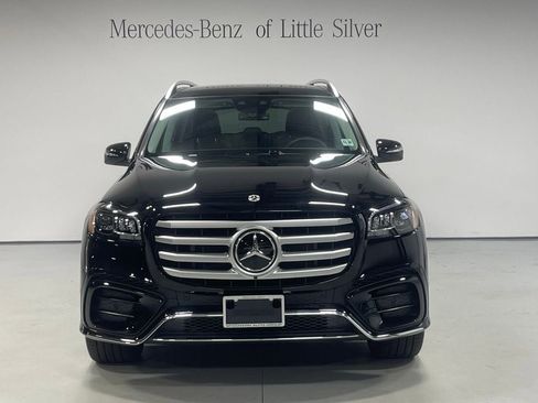 Used 2026 Mercedes-Benz GLS 450 4MATIC image 9