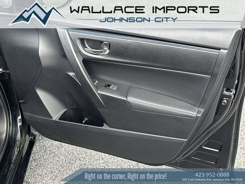 Used 2017 Toyota Corolla XSE FWD image 37