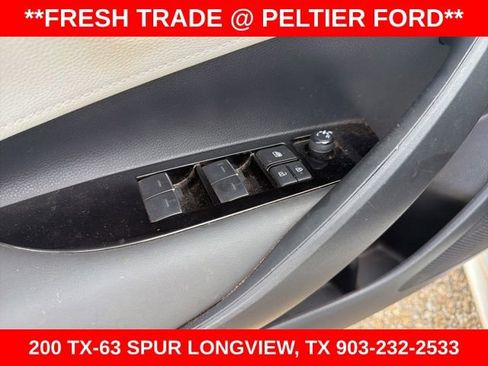 Used 2022 Toyota Corolla SE image 11