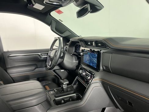 Used 2025 GMC Sierra 1500 AT4 image 30
