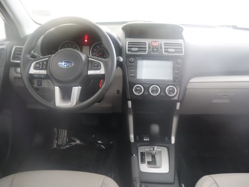 Used 2017 Subaru Forester 2.5i Premium w/ All-Weather Package image 14