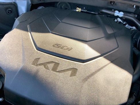 Used 2025 Kia Telluride S AWD/4WD image 29