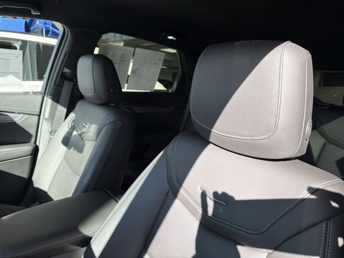 Used 2023 Cadillac XT5 Luxury image 11