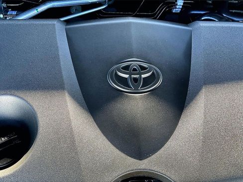 Used 2024 Toyota Camry SE image 35