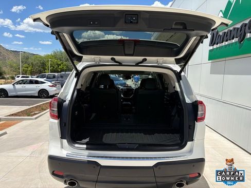 Used 2023 Subaru Ascent Touring AWD/4WD image 7
