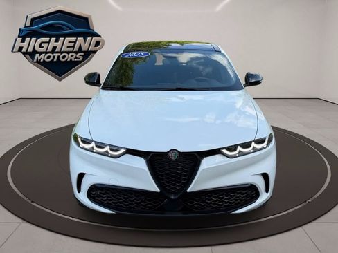 Used 2025 Alfa Romeo Tonale AWD/4WD image 10
